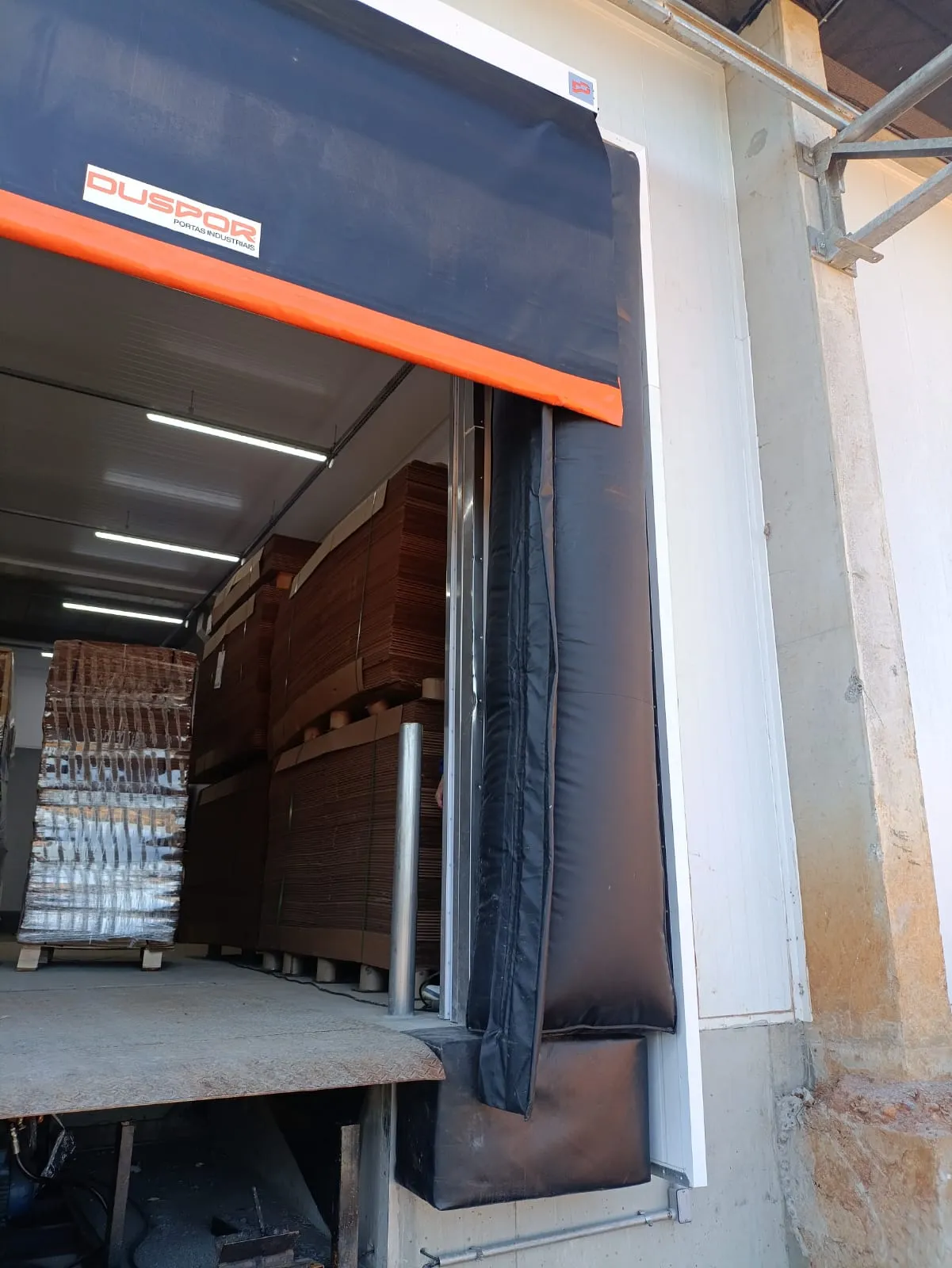 CORTINA RETRÁTIL - PORTAL DE SELAMENTO INFLÁVEL